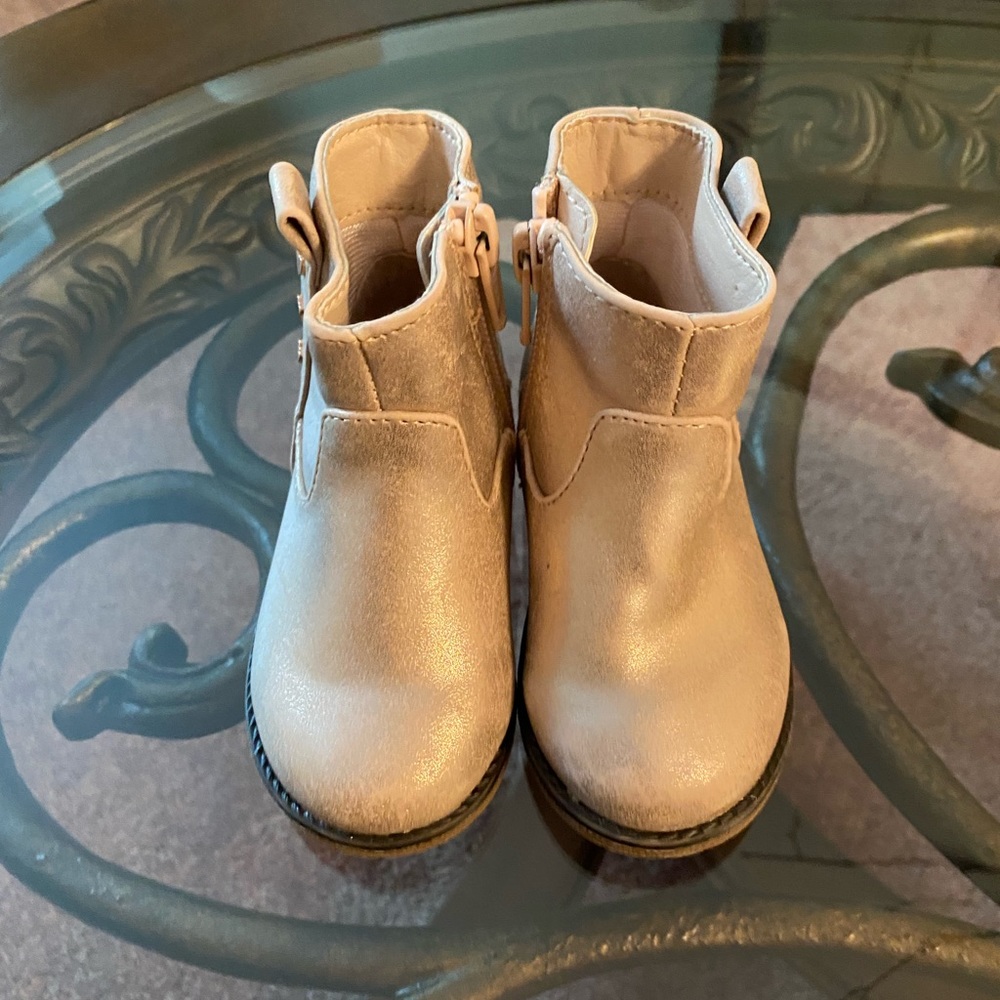 Adorable baby girl Booties